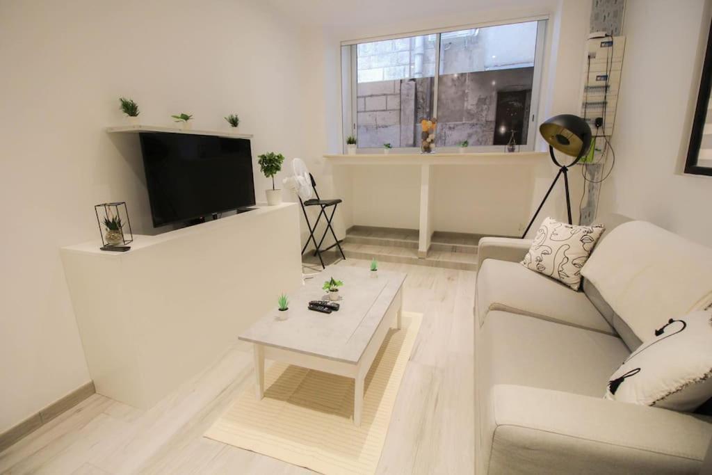 La Bd : Joli T2 Renove /Wi-Fi/Centre-Ville Angoulême Zewnętrze zdjęcie